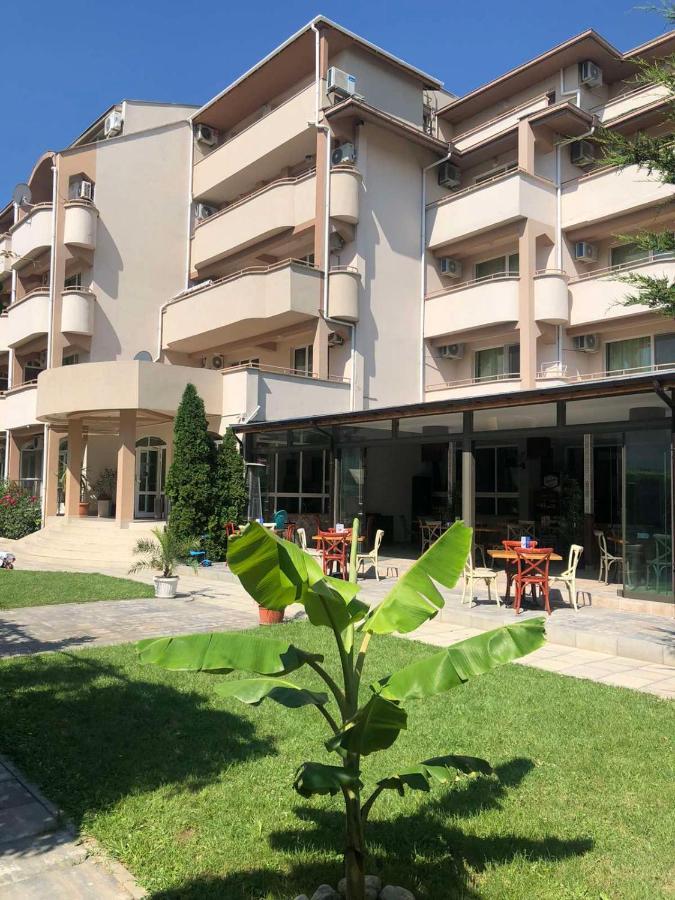 Aparthotel Lucky Family Ravda Exteriör bild